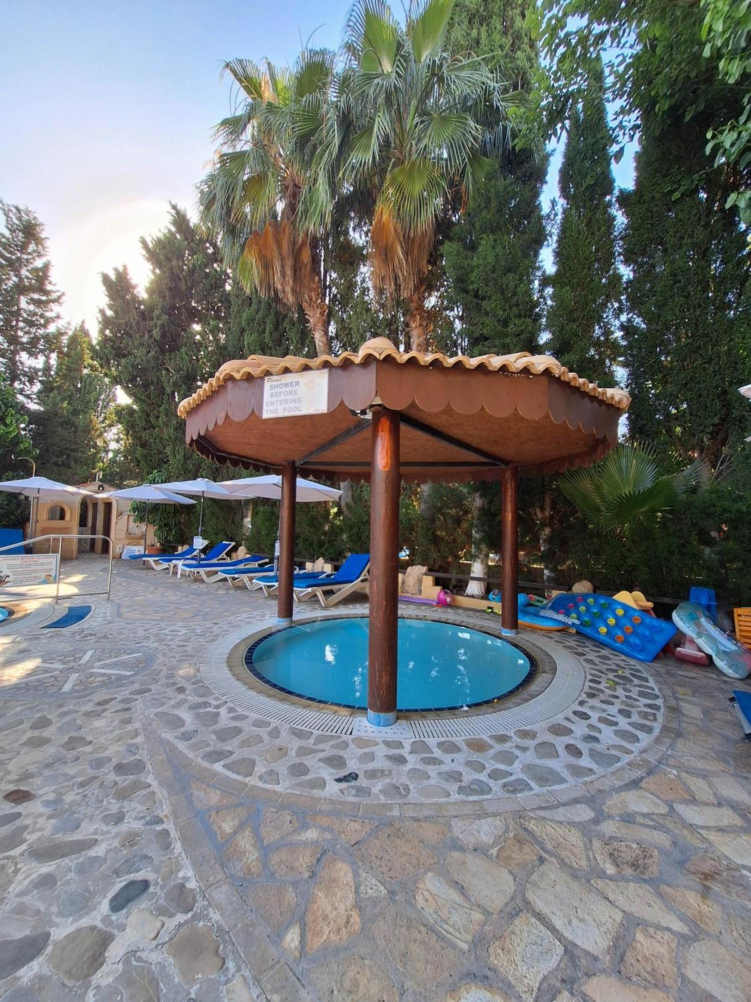 Apollonia Hotel Apartments Пафос Экстерьер фото